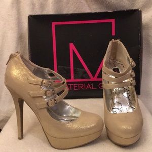 Material Girl: Gold Platform Heel, Size 7